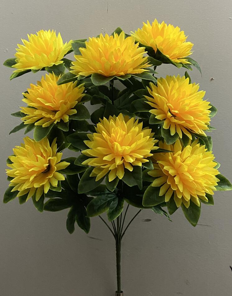 Хризантема ежик с листом 9 ка нова
